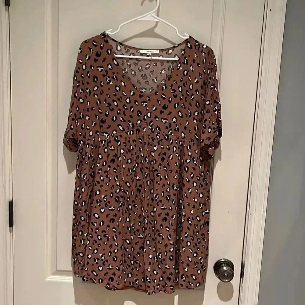 Andrew by Unit animal print dress size M
